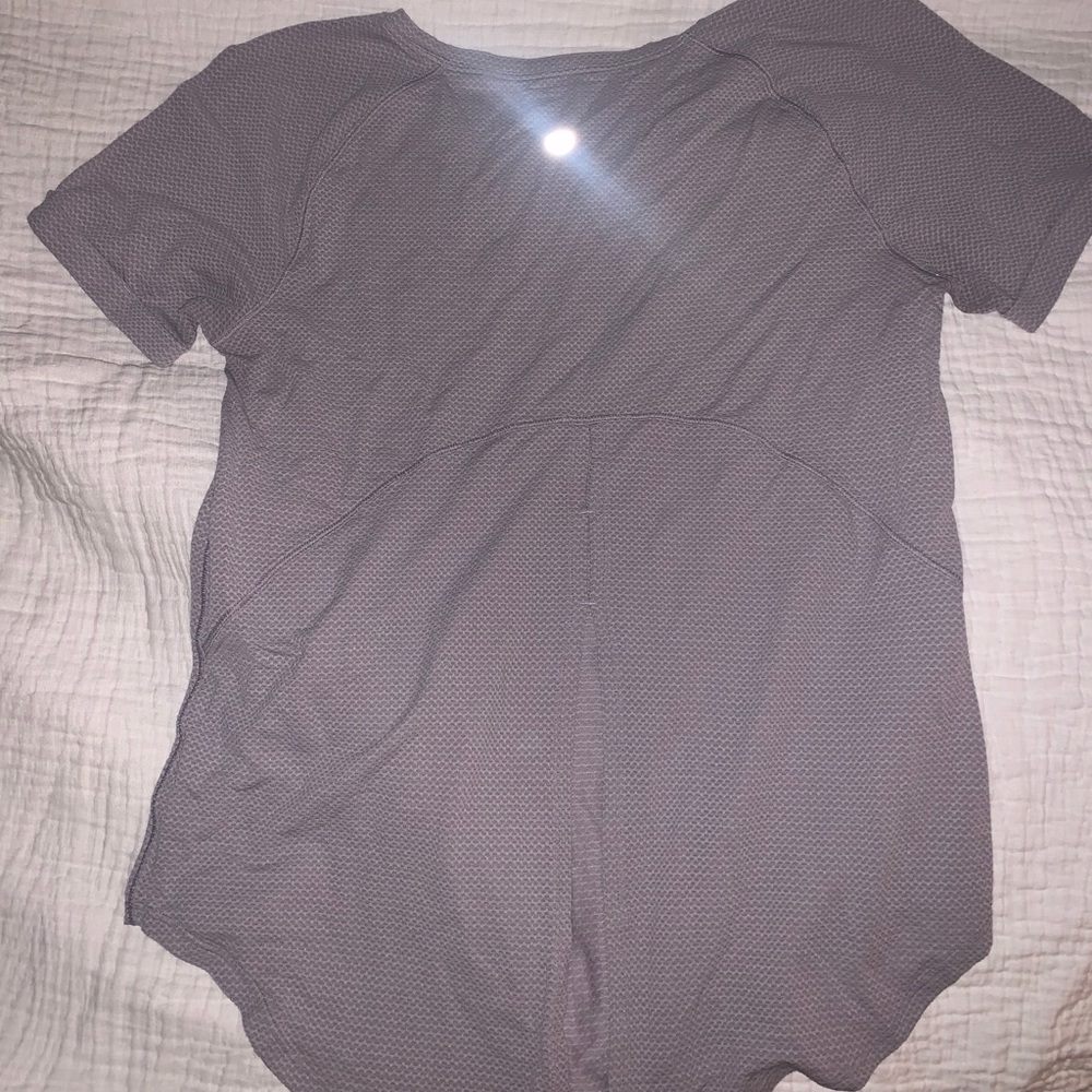 Lululemon split back top!